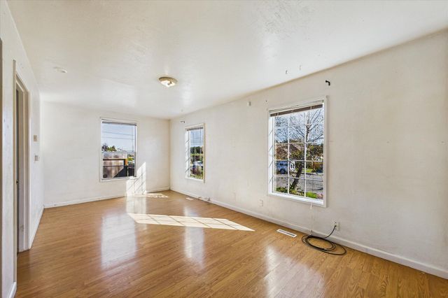 4150 E Street, Eureka, CA 95503