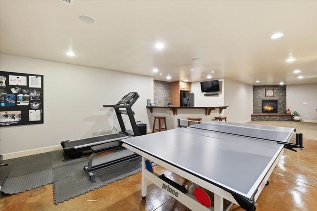 10905 N Acoma Dr, Spokane, WA 99208