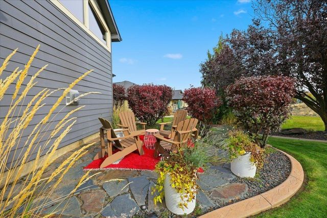 10905 N Acoma Dr, Spokane, WA 99208