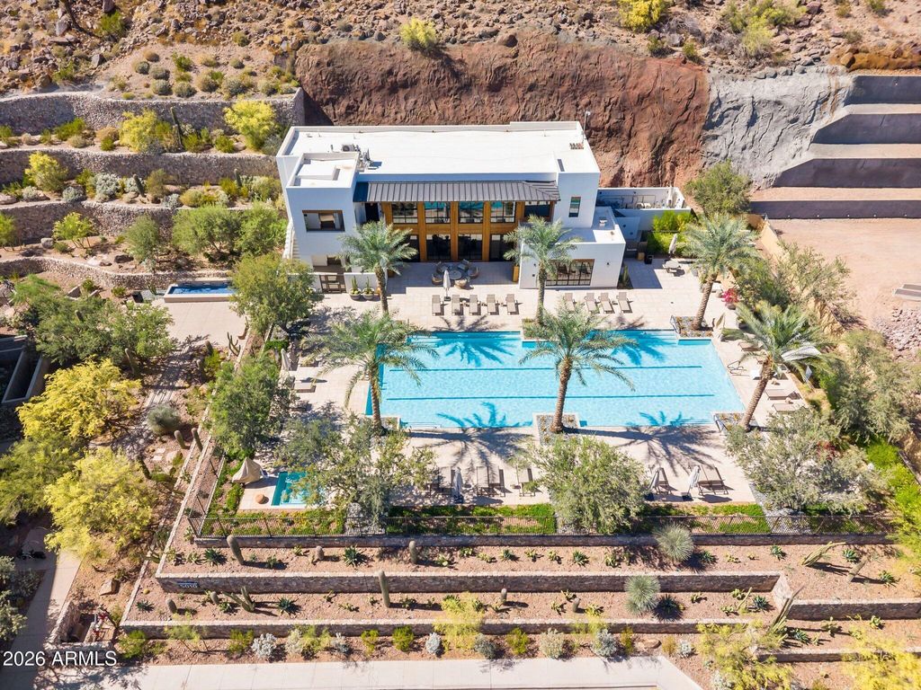 5000 N CAMELBACK RIDGE Drive 208, Scottsdale, AZ 85251 — exterior