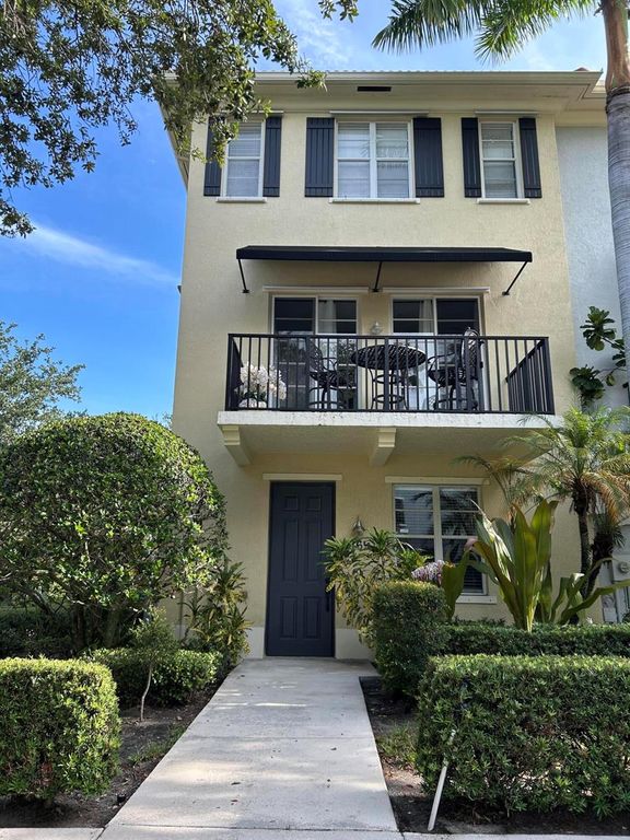 169 Cat Rock Lane, Jupiter, FL 33458