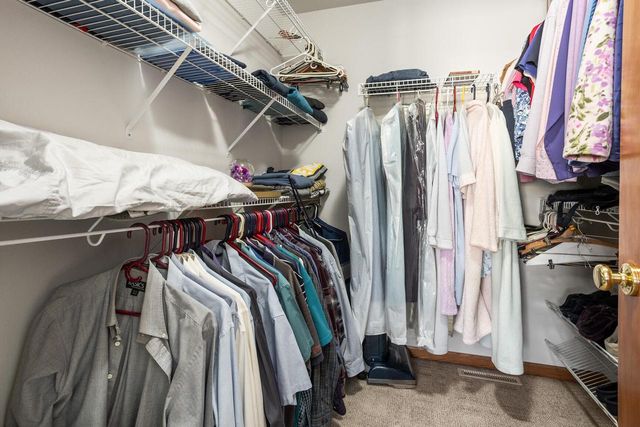 N96W14204 Knollcrest COURT, Germantown, WI 53022