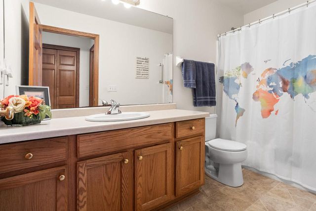 N96W14204 Knollcrest COURT, Germantown, WI 53022