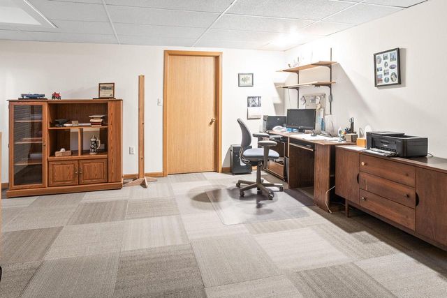 N96W14204 Knollcrest COURT, Germantown, WI 53022