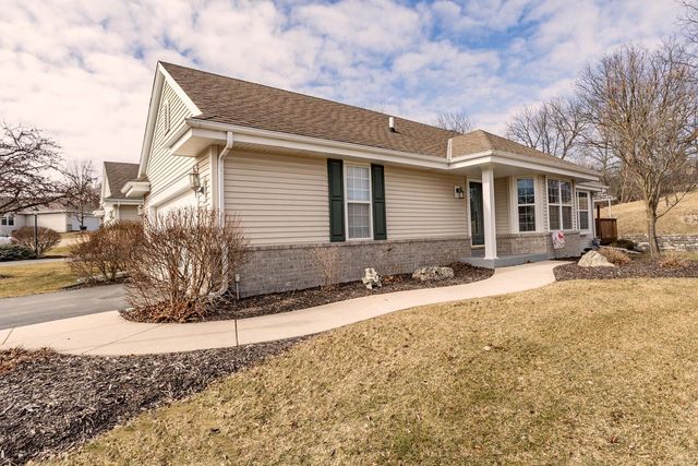 N96W14204 Knollcrest COURT, Germantown, WI 53022