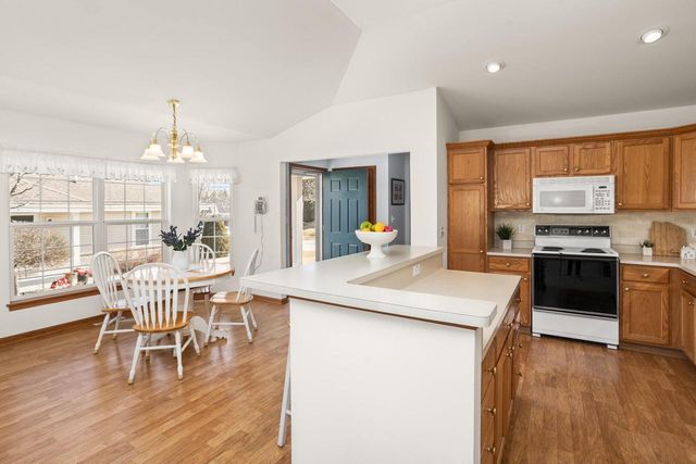 N96W14204 Knollcrest COURT, Germantown, WI 53022