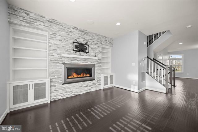 5411 STREAM BANK LN, Greenbelt, MD 20770