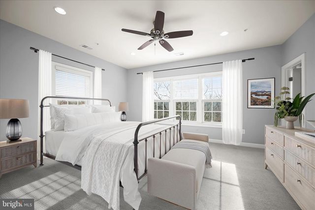 5411 STREAM BANK LN, Greenbelt, MD 20770