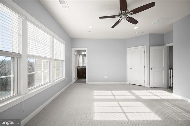 5411 STREAM BANK LN, Greenbelt, MD 20770