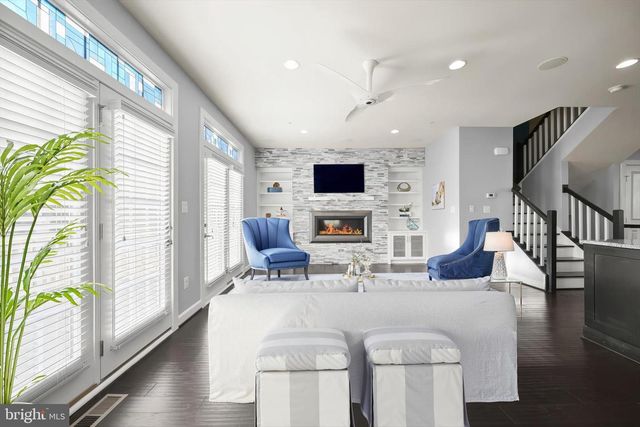 5411 STREAM BANK LN, Greenbelt, MD 20770