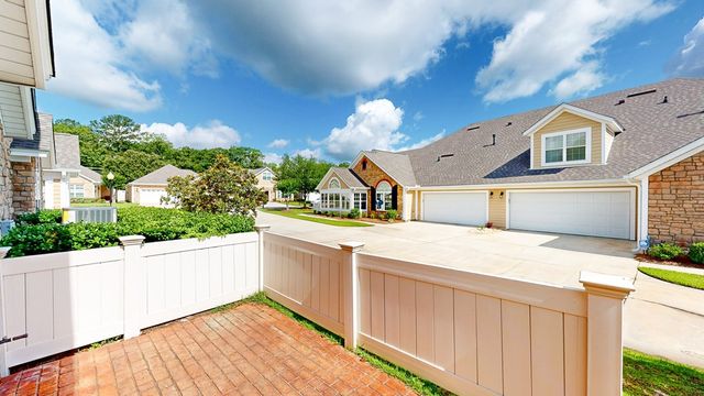 135-2 Hidden Creek Circle, Dothan, AL 36301