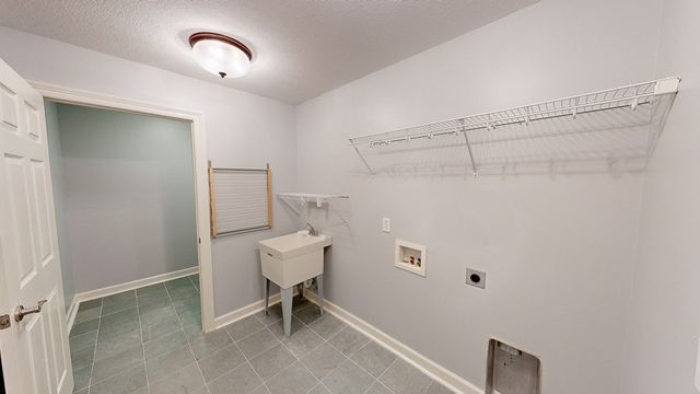 135-2 Hidden Creek Circle, Dothan, AL 36301