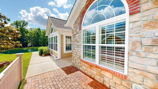 135-2 Hidden Creek Circle, Dothan, AL 36301