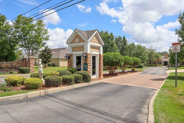 135-2 Hidden Creek Circle, Dothan, AL 36301