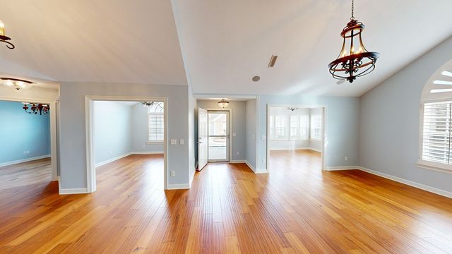 135-2 Hidden Creek Circle, Dothan, AL 36301