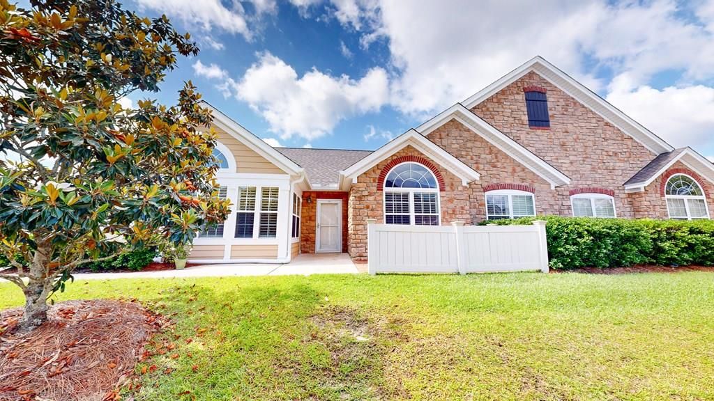 135-2 Hidden Creek Circle, Dothan, AL 36301