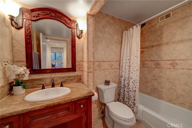 15335 Magnolia 216, Sherman Oaks, CA 91403