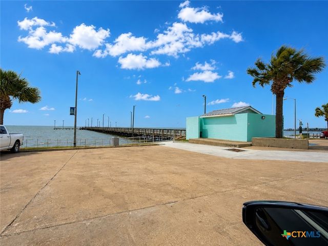 1109 4th Street, Palacios, TX 77465