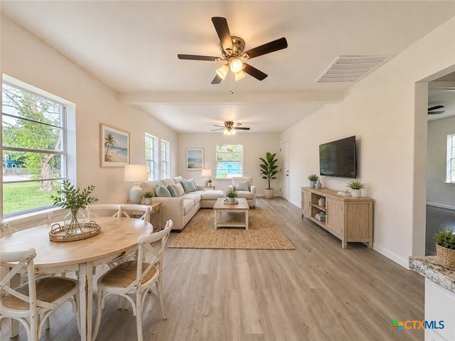 1109 4th Street, Palacios, TX 77465