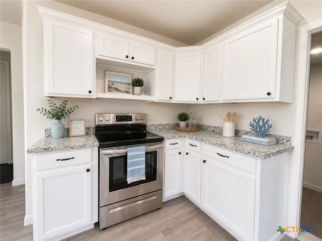 1109 4th Street, Palacios, TX 77465