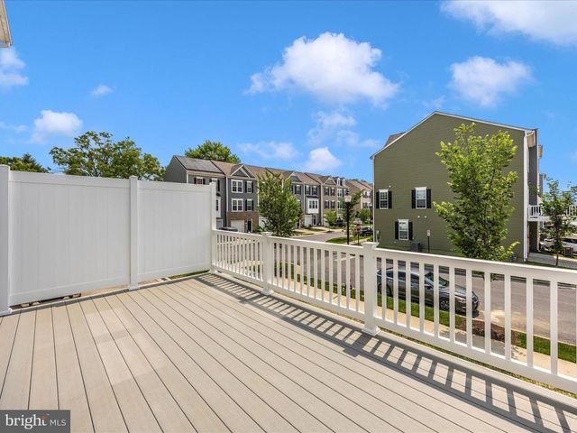 108 SPRING BANK WAY, Frederick, MD 21701