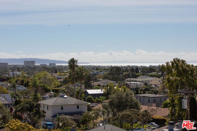 1212 Ocean Park Boulevard 16, Santa Monica, CA 90405