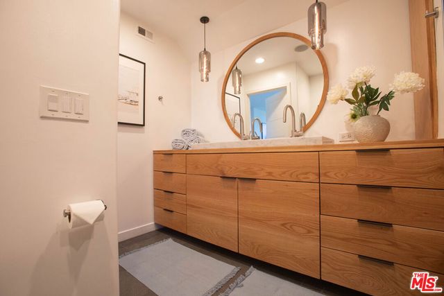 1212 Ocean Park Boulevard 16, Santa Monica, CA 90405