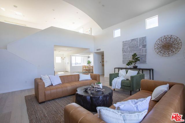 1212 Ocean Park Boulevard 16, Santa Monica, CA 90405