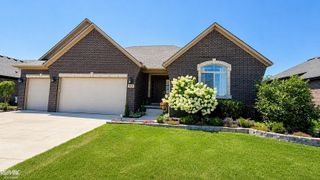 56387 Scotland Drive, Macomb Twp, MI 48042