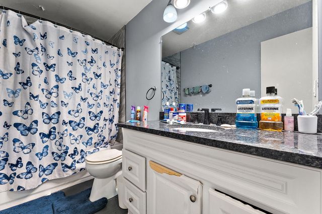 1142 W 72nd Lane, Merrillville, IN 46410