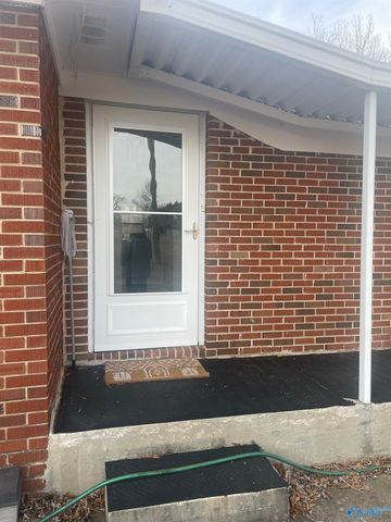 105 County Road 185, Danville, AL 35619