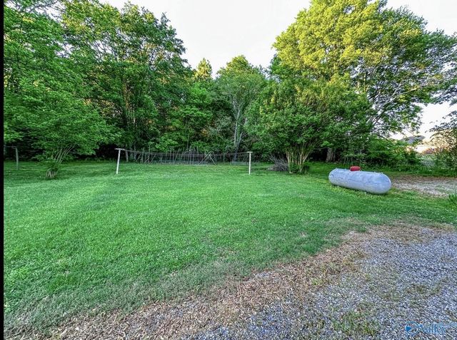 105 County Road 185, Danville, AL 35619