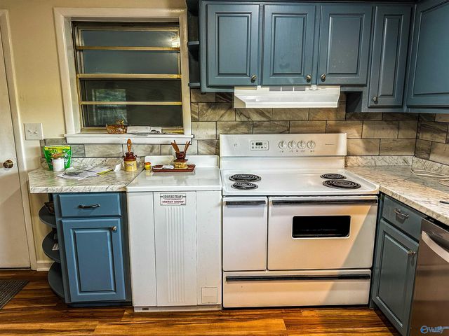105 County Road 185, Danville, AL 35619