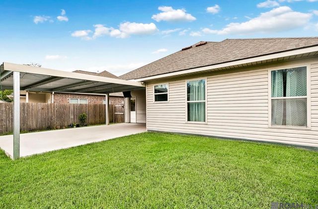 39183 Superior Wood Ave, Gonzales, LA 70737