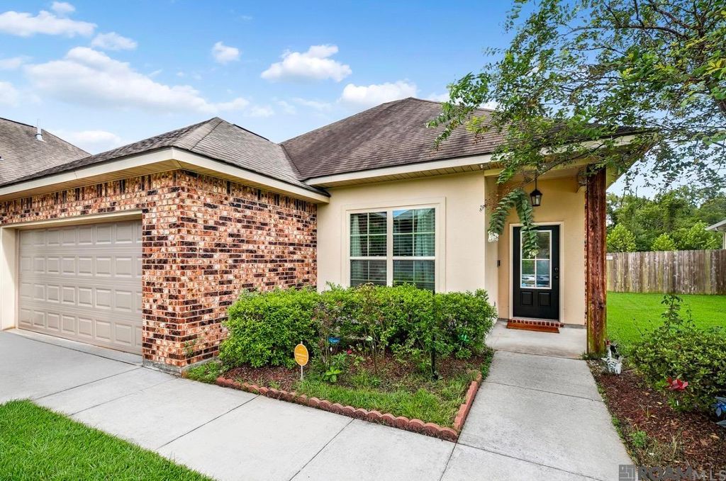 39183 Superior Wood Ave, Gonzales, LA 70737