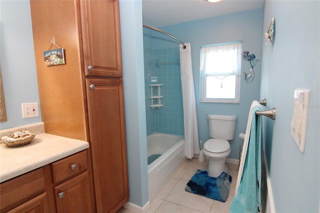 1207 LAKEHOUSE COURT 1207, Sun City Center, FL 33573