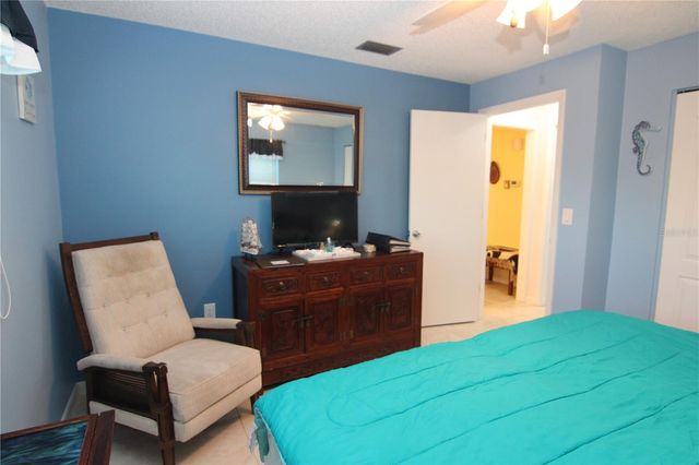 1207 LAKEHOUSE COURT 1207, Sun City Center, FL 33573
