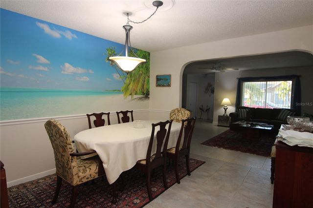 1207 LAKEHOUSE COURT 1207, Sun City Center, FL 33573
