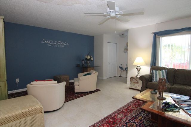 1207 LAKEHOUSE COURT 1207, Sun City Center, FL 33573