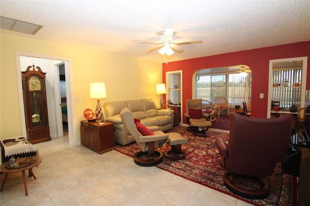 1207 LAKEHOUSE COURT 1207, Sun City Center, FL 33573