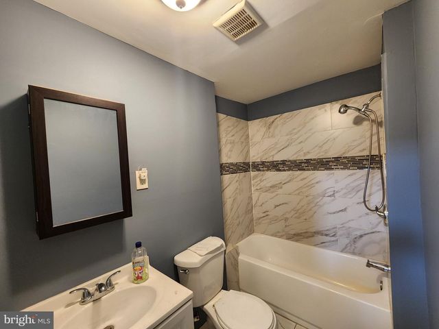 2865 W LAFAYETTE AVE, Baltimore, MD 21216