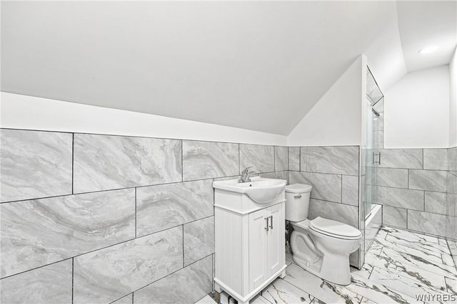 111 Duerstein Street, West Seneca, NY 14210