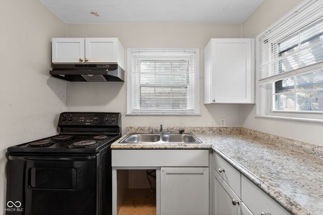 3702 E 35th Street, Indianapolis, IN 46218