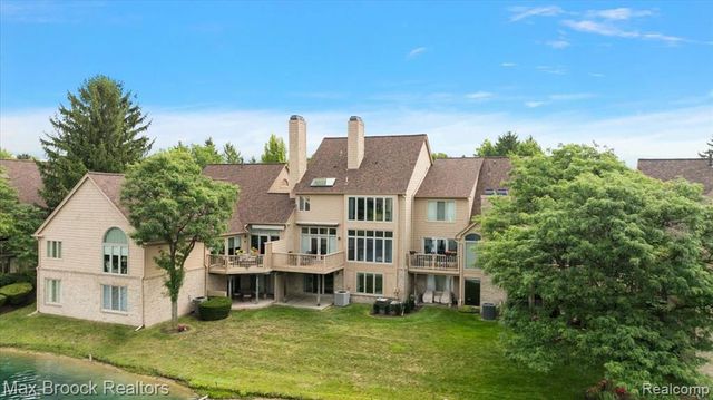 654 Deauville Lane Lane, Bloomfield Hills, MI 48304