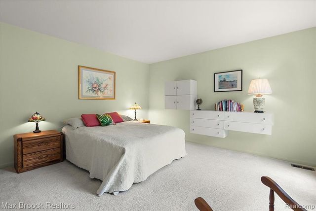 654 Deauville Lane Lane, Bloomfield Hills, MI 48304