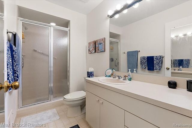 654 Deauville Lane Lane, Bloomfield Hills, MI 48304