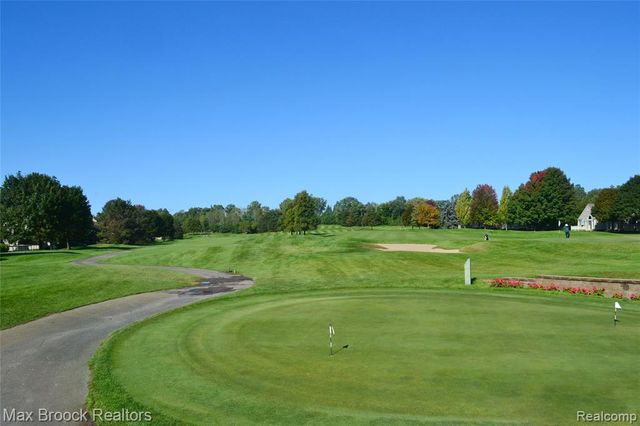 654 Deauville Lane Lane, Bloomfield Hills, MI 48304