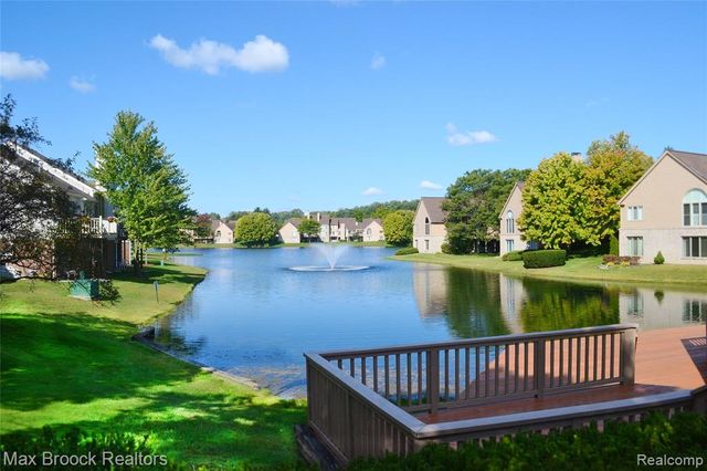 654 Deauville Lane Lane, Bloomfield Hills, MI 48304