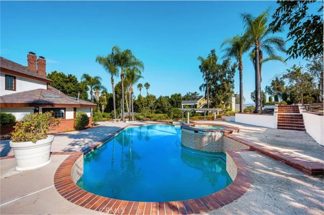 126 S Lakeview Avenue, Anaheim Hills, CA 92807