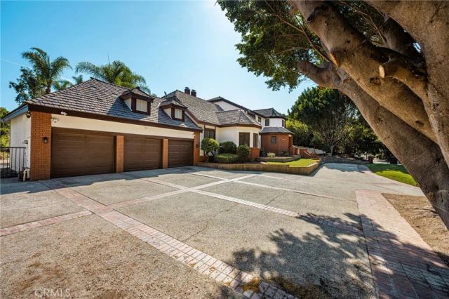 126 S Lakeview Avenue, Anaheim Hills, CA 92807